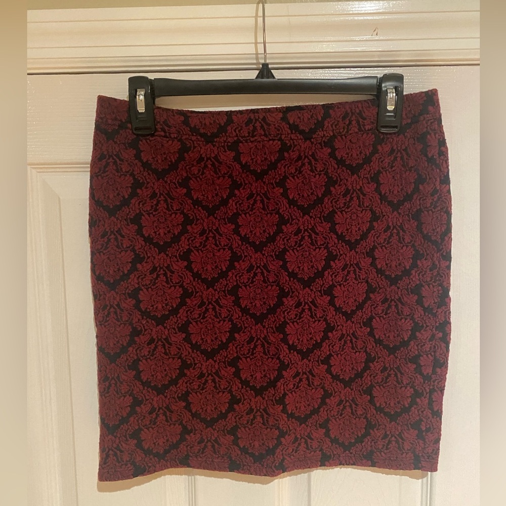 Forever 21 Red and Black Damask Pencil Skirt